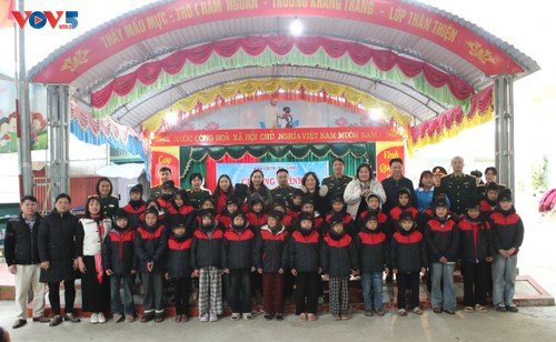 Binh chủng Đặc công: Hành trình tri ân và gửi trao hơi ấm nơi biên giới - ảnh 2