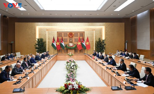 Thủ tướng Chính phủ Phạm Minh Chính hội kiến Chủ tịch Hạ viện Jordan Mazen Turki El Qadi - ảnh 2