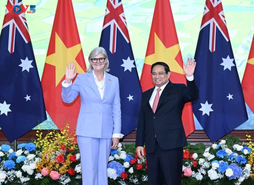 ผู้นำเวียดนามให้การต้อนรับผู้สำเร็จราชการแห่งเครือรัฐออสเตรเลีย - ảnh 2