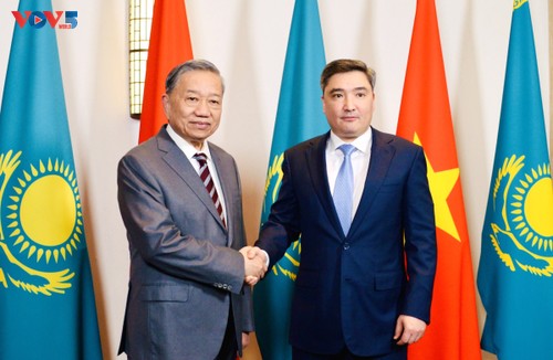 Vietnam, Kazakhstan boost cooperation in new areas - ảnh 1