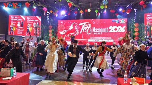 Spring cultural program strengthens Vietnamese–Czech ties - ảnh 3