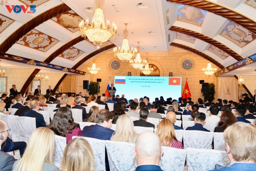 Prime Minister attends Vietnam–Russia Business Forum - ảnh 1