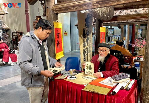 Reviven en el casco antiguo de Hanói espacios y mercados tradicionales del Tet  - ảnh 4