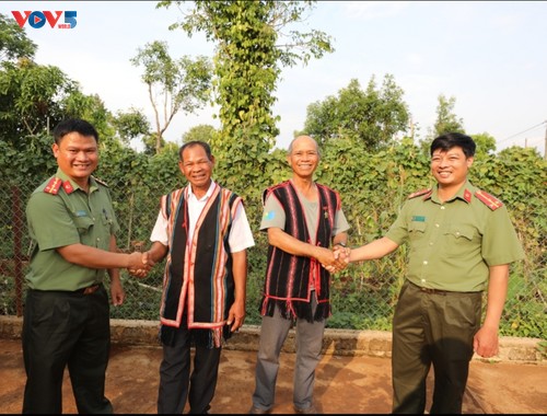 จังหวัดยาลายส่งเสริมบทบาทของผู้ที่ได้รับการนับถือในชุมชนชนกลุ่มน้อย - ảnh 1