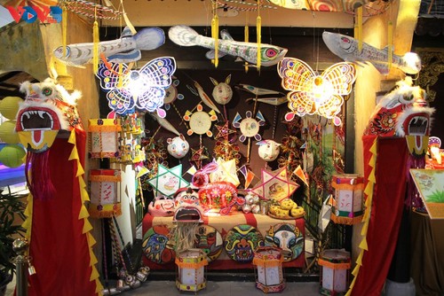 Buntes Vollmondfest in Hanoi - ảnh 19