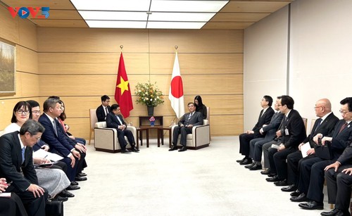 Nguyên Chi Dung s'entretient avec le Premier ministre japonais - ảnh 1