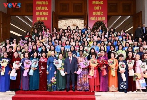 Le Premier ministre propose la création d’un nouveau prix pour honorer les femmes vietnamiennes - ảnh 3