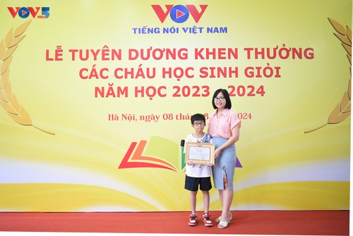 Đài Tiếng nói Việt Nam khen thưởng học sinh Giỏi năm học 2023 - 2024 - ảnh 24