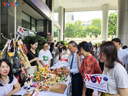 Tưng bừng Hội chợ kỷ niệm 79 năm thành lập Đài Tiếng nói Việt Nam - ảnh 3