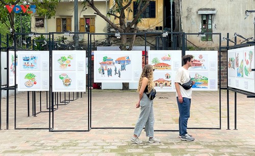 Khám phá vẻ đẹp Việt Nam qua trưng bày “Dọc miền di sản” - ảnh 2