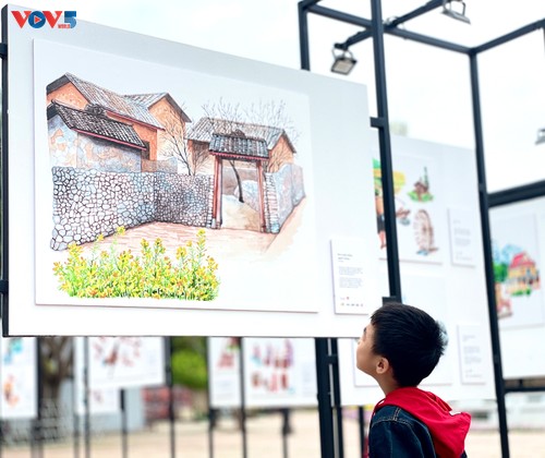 Khám phá vẻ đẹp Việt Nam qua trưng bày “Dọc miền di sản” - ảnh 4
