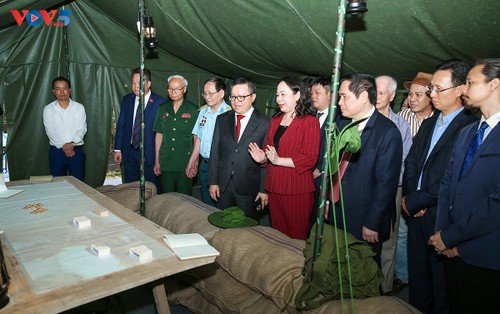 Lễ giới thiệu đợt thông tin đặc biệt và Triển lãm tương tác kỷ niệm 50 năm Ngày Giải phóng miền Nam, thống nhất đất nước - ảnh 9