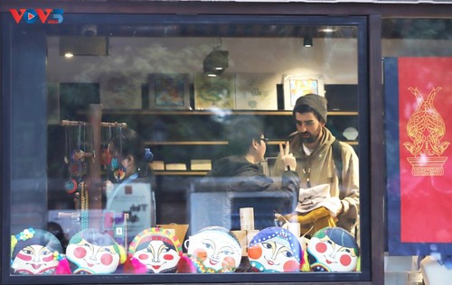 Nouvel An 2025: affluence record des touristes à Hanoi - ảnh 1