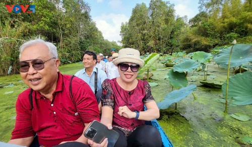 Lung Ngoc Hoàng: un sanctuaire de biodiversité et de sauvegarde de la faune au cœur du delta du Mékong - ảnh 2