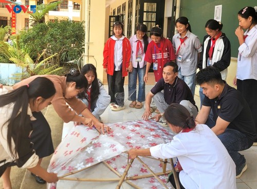 Une Fête de la Mi-Automne pleine de sens à Son La - ảnh 1