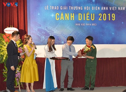 Đề tài thương binh liệt sỹ - dòng chảy tiếp nối trong sáng tạo  của các nghệ sỹ trẻ - ảnh 1