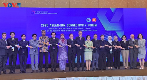 เปิดฟอรั่มอาเซียน-สาธารณรัฐเกาหลีปี 2025 - ảnh 1