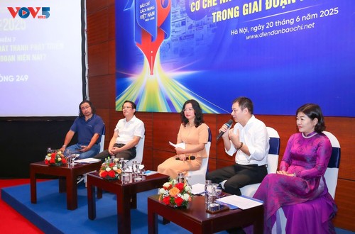 ฟอรั่มสื่อมวลชนทั่วประเทศปี 2025 สะท้อนหัวข้อที่สื่อมวลชนให้ความสนใจเป็นอันดับต้นๆ - ảnh 1