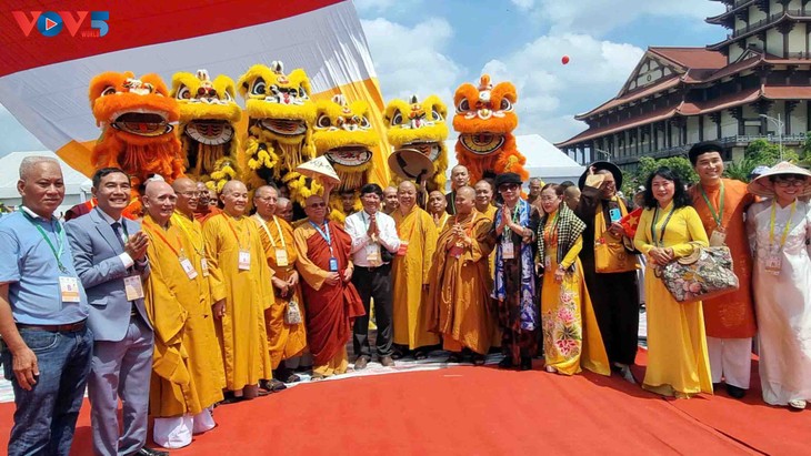 Arranca exposición sobre la cultura budista de Vietnam - ảnh 3