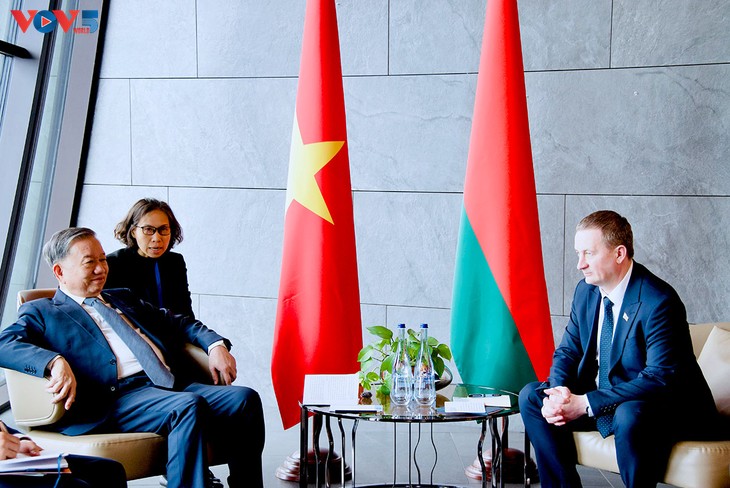 El Secretario General del PCV concluye con éxito visita de Estado a Bielorrusia - ảnh 3