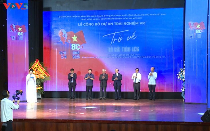 La Voz de Vietnam lanza la experiencia de realidad virtual “Regreso al momento sagrado” - ảnh 1