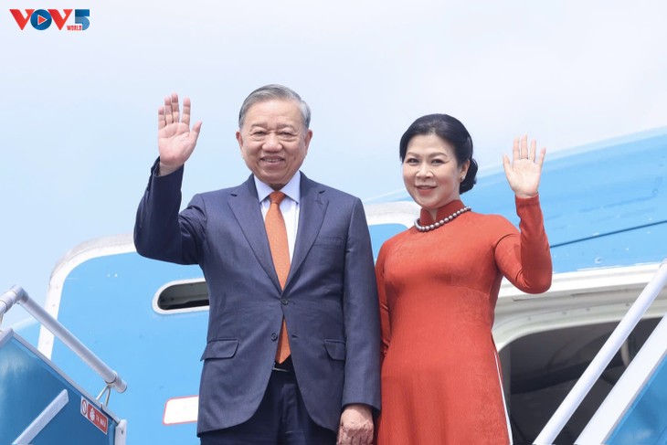 Secretario General del PCV inicia una visita oficial a Finlandia - ảnh 1