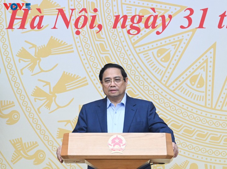 Primer Ministro de Vietnam insta a profundizar las reformas institucionales a favor de la economía privada - ảnh 1