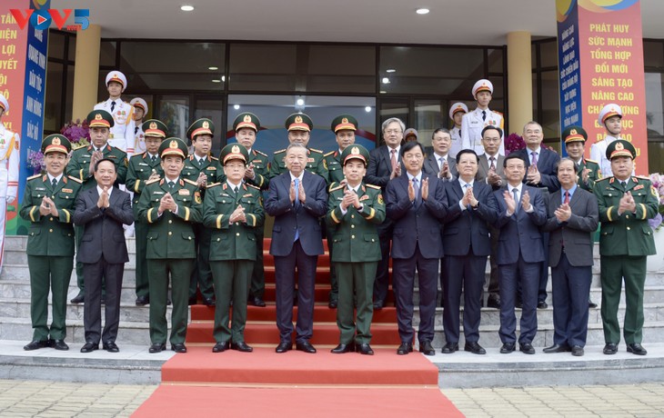 La Academia Técnica Militar debe liderar la investigación, afirma Secretario General del PCV   - ảnh 3