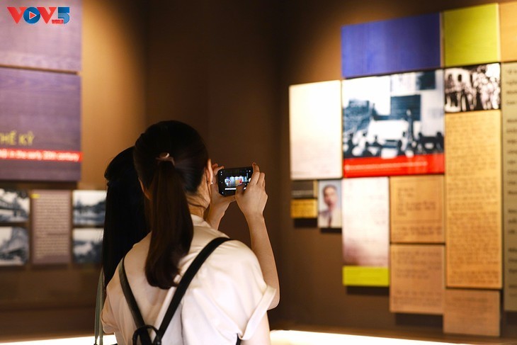 Un siglo de periodismo vietnamita: recuerdos vivos en el Museo de la Prensa - ảnh 19