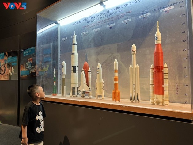 ExploraScience Quy Nhon hace que la ciencia sea accesible al público - ảnh 8