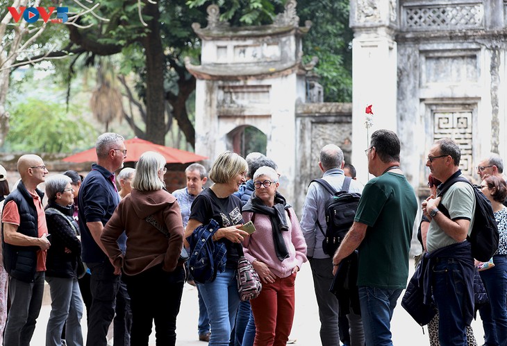 Vietnam alcanza un récord histórico de visitantes internacionales en enero - ảnh 1