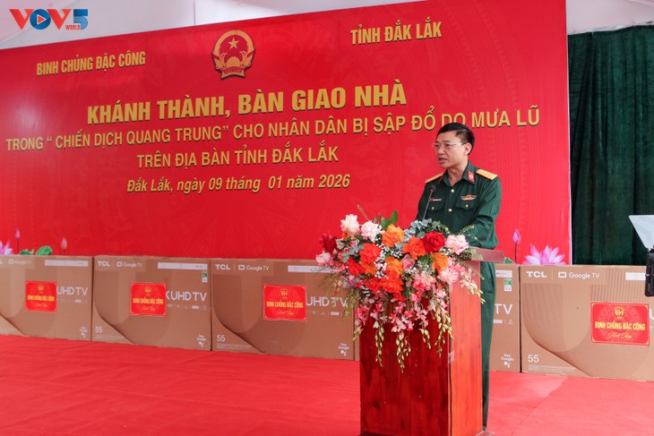 El bienestar se siente en cada hogar vietnamita en el Tet  - ảnh 2