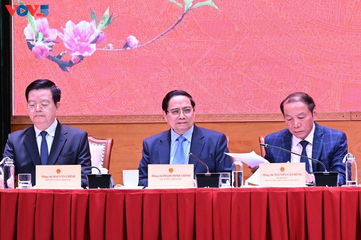 Primer Ministro pide acelerar la aplicación de las resoluciones culturales del Partido Comunista de Vietnam - ảnh 1