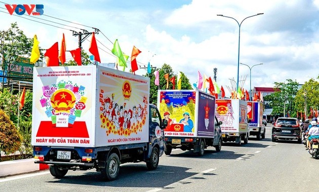 Coloridas celebraciones en todo el país antes del “Día de las Elecciones“ - ảnh 12