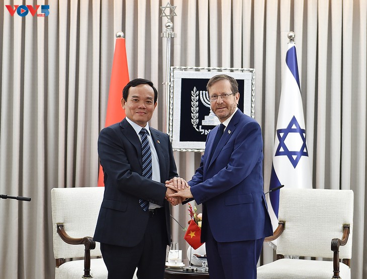 Trân Luu Quang rencontre Isaac Herzog - ảnh 1