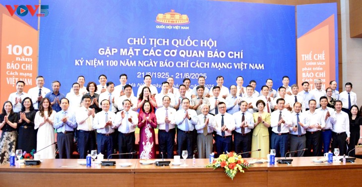 Ketua Majelis Nasional: Pers Mendekatkan Majelis Nasional dengan Pemilih - ảnh 1