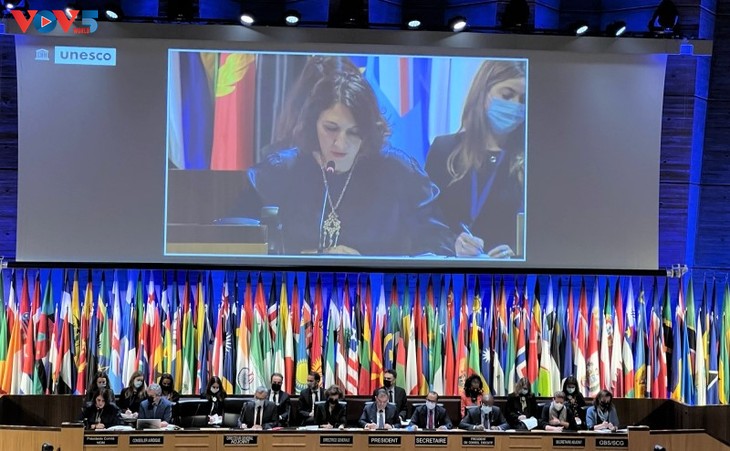 Die Vorsitzende der UNESCO-Vollversammlung lobt die Mitgliedschaft Vietnams im Exekutivrat - ảnh 1