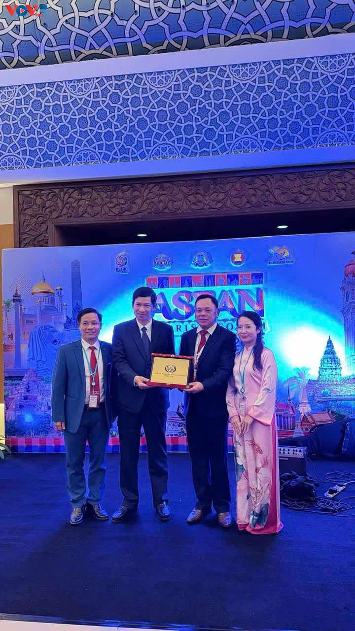 Ha Giang erhält den Preis „Homestay ASEAN 2025“ - ảnh 1