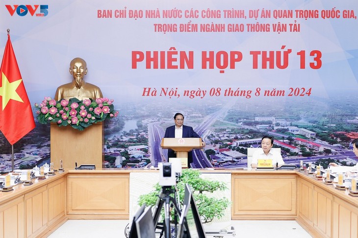 PM Pham Minh Chinh: Dorong Berbagai Proyek Infrastruktur, Merayakan Hari-Hari Besar dari Tanah Air - ảnh 1