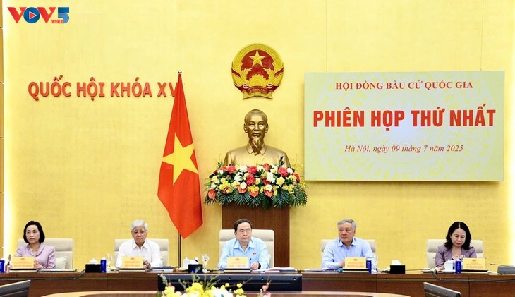 Ketua MN Tran Thanh Man Pimpim Persidangan Pertama Dewan Pemilihan Nasional    - ảnh 1
