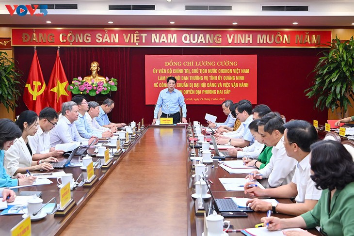 Presiden Luong Cuong: Provinsi Quang Ninh perlu Tepat Waktu Mengatasi Kesulitan dan Problematik ketika Mengoperasikan Aparatur Baru - ảnh 1
