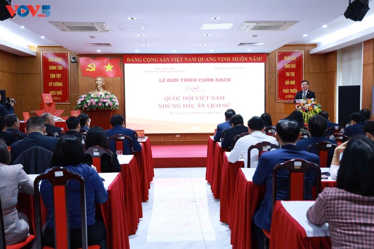 Luncurkan Buku “80 Tahun MN Vietnam – Semua Rekam Jejak Sejarah” - ảnh 2