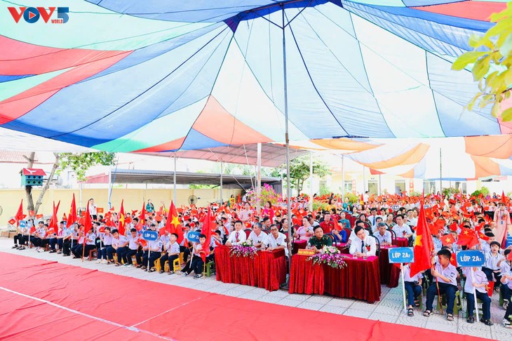Education facilities on Cat Hai Island upgraded for new school year - ảnh 1