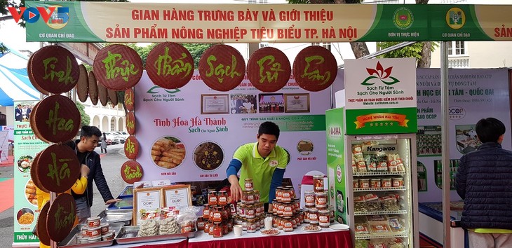 Kota Hanoi Pelopori Seluruh Negeri dalam Membangun Rantai Konektivitas Produk Hasil Pertanian - ảnh 1