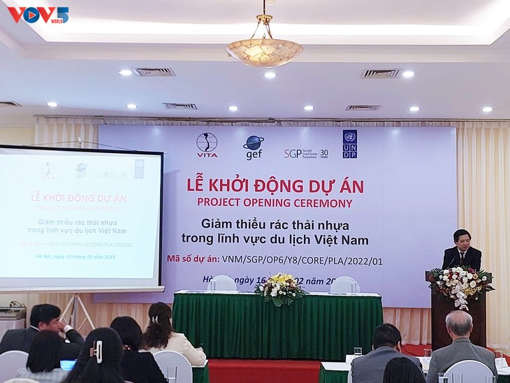 Projekt zur Reduzierung von Plastikmüll im Tourismusbereich - ảnh 1