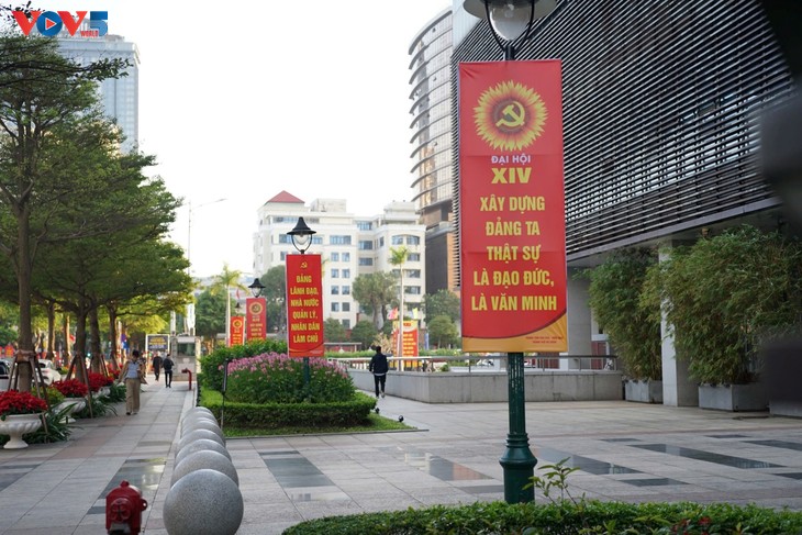 Die Bevölkerungsschichten von Da Nang vertrauen den strategischen Entscheidungen der Partei - ảnh 2