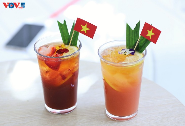 베트남 전국 카페, ‘금성홍기 음료’ 트렌트로 매출 상승 - ảnh 2