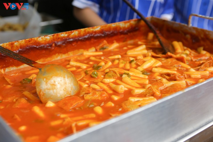 하노이 도심에서 열린 ‘2025 한국 돌담길 문화축제’ - ảnh 8