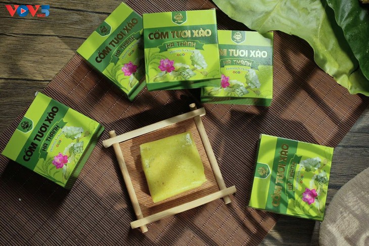 ម្ហូបធ្វើពីអំបុកដោយមានរសជាតិពិសេសនៃសរទរដូវហាណូយ - ảnh 1