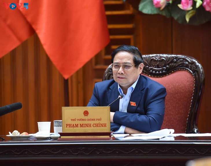 PM Vietnam, Pham Minh Chinh Minta supaya Susun Berbagai Peraturan Pemerintah tentang Desentralisasi terhadap Daerah - ảnh 1